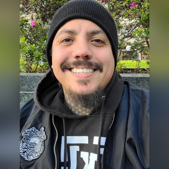 Meet your Posher, Eric - Picture 2 of 3